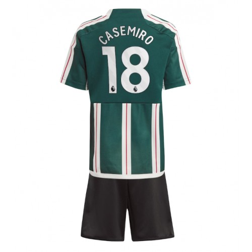 Otroški Nogometni dresi Manchester United Casemiro #18 Gostujoči 2023-24 Kratek Rokav (+ Kratke hlače)